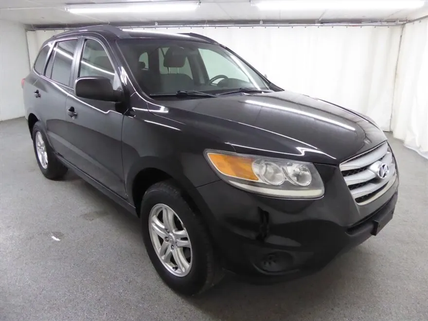 2012 Hyundai Santa Fe GLS photo 1