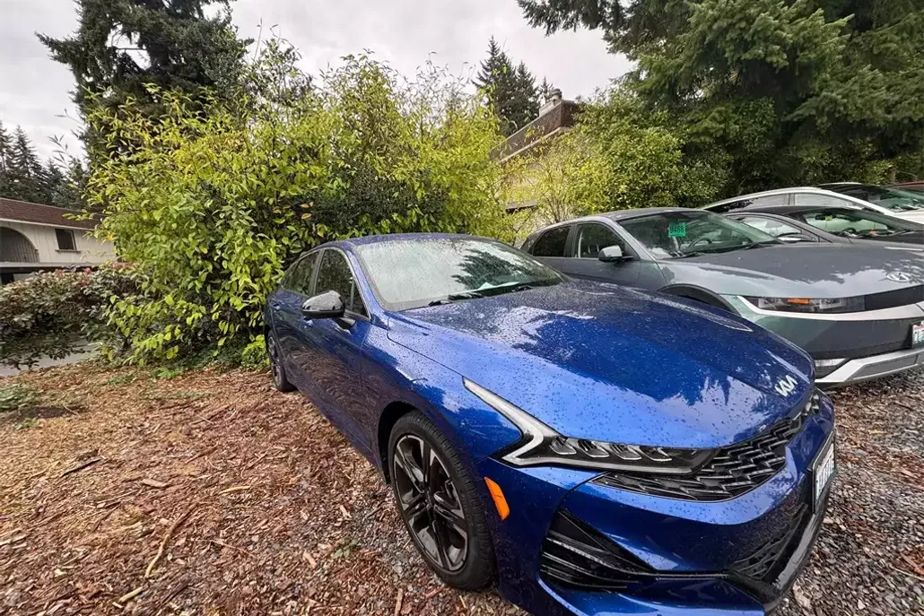 2022 Kia K5 GT-Line photo 1