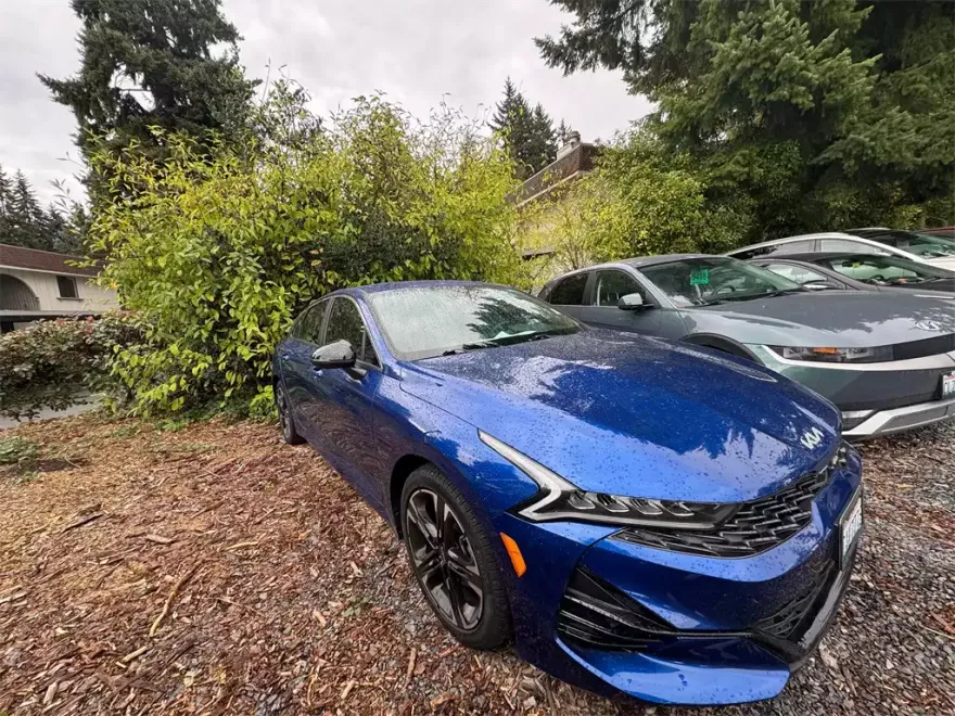 2022 Kia K5 GT-Line photo 1
