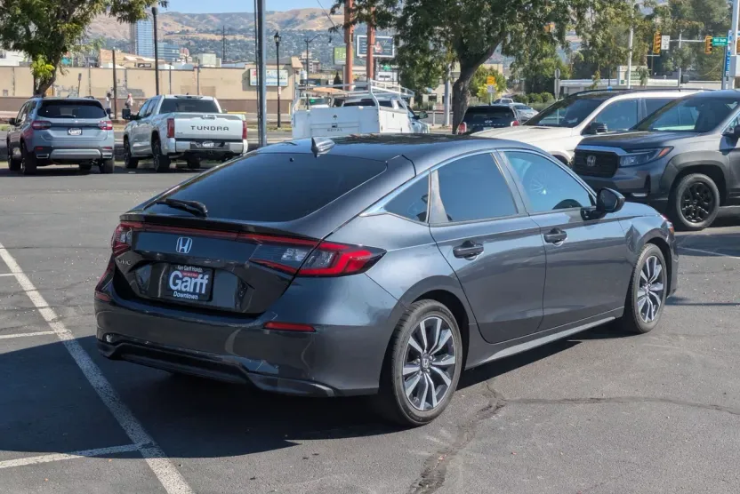 2022 Honda Civic Hatchback EX-L photo 1