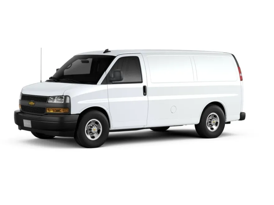 2025 Chevrolet Express Cargo 3500 photo 1