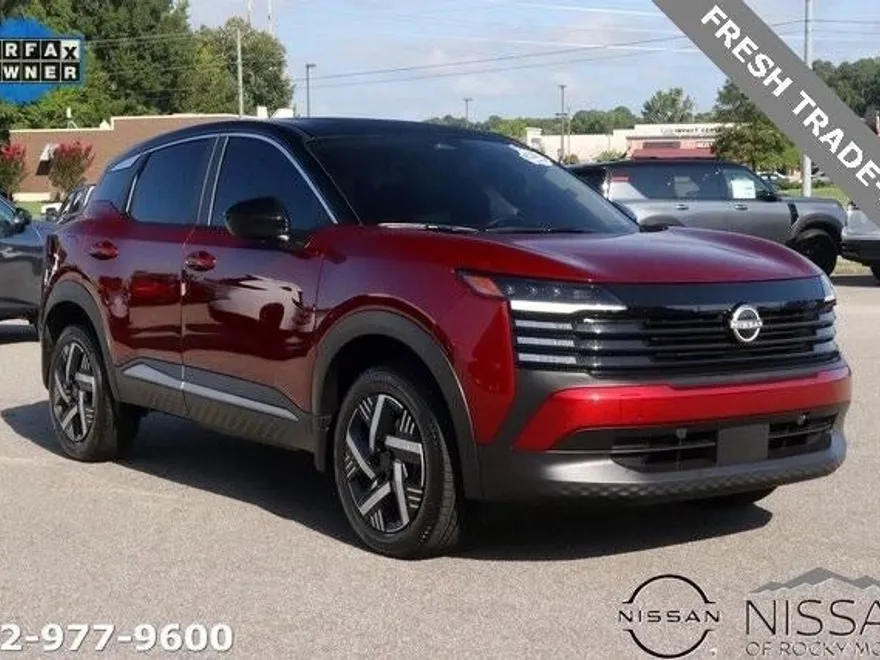2025 Nissan Kicks SV photo 1