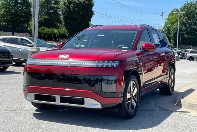 2026 Hyundai Ioniq SEL photo 1