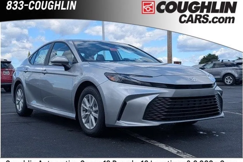 2026 Toyota Camry LE photo 1