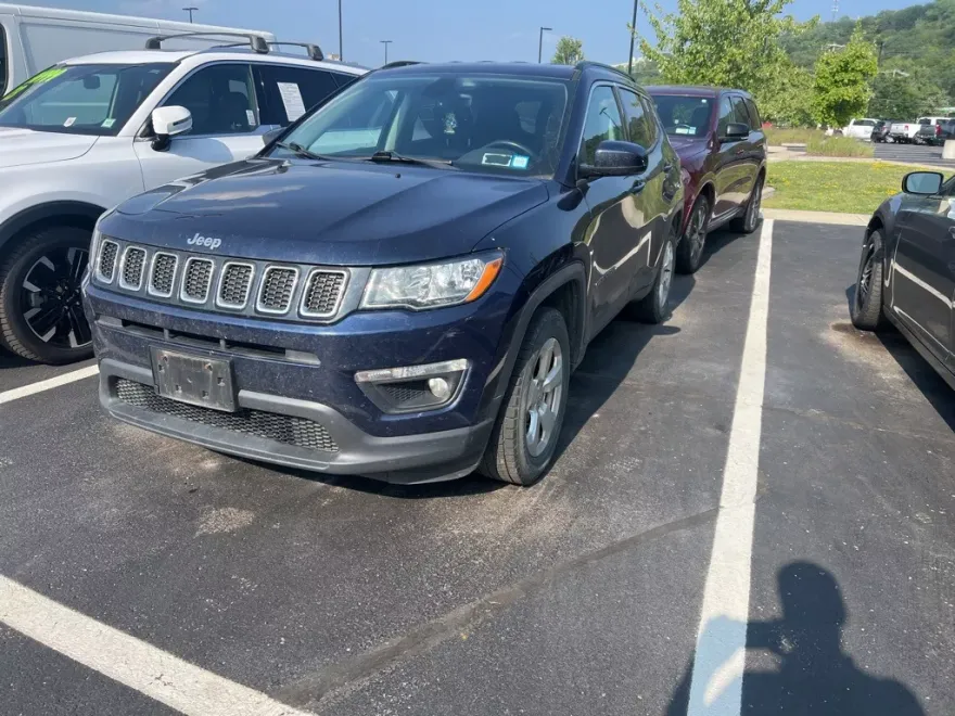 2018 Jeep Compass Latitude photo 1