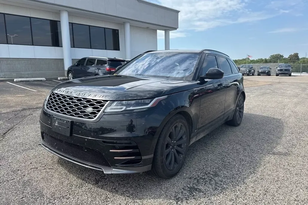 2018 Land Rover Range Rover Velar SE photo 1
