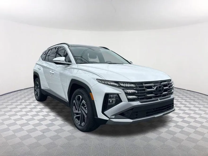 2025 Hyundai Tucson Limited photo 1