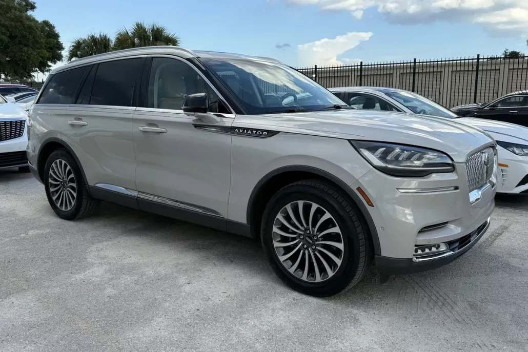 2020 Lincoln Aviator Reserve photo 1