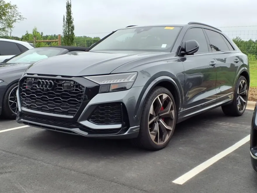 2022 Audi RS Q8 photo 1