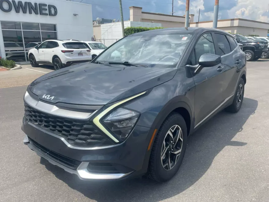 2023 Kia Sportage LX photo 1