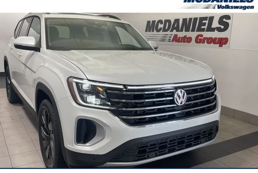2026 Volkswagen Atlas SE Technology photo 1