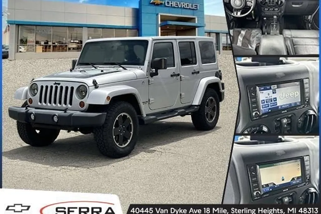 2012 Jeep Wrangler Unlimited Sahara photo 1