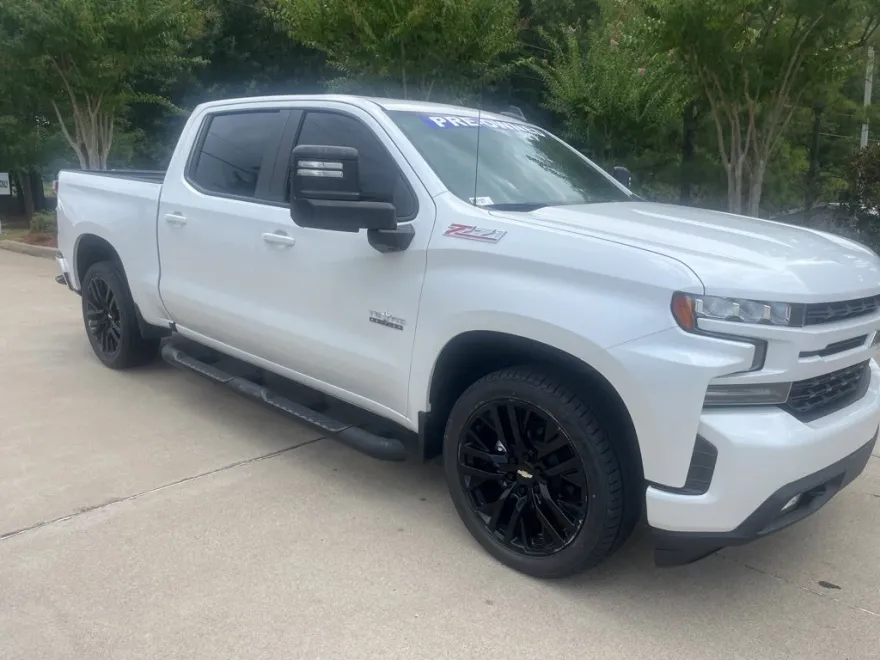 2020 Chevrolet Silverado 1500 RST photo 1