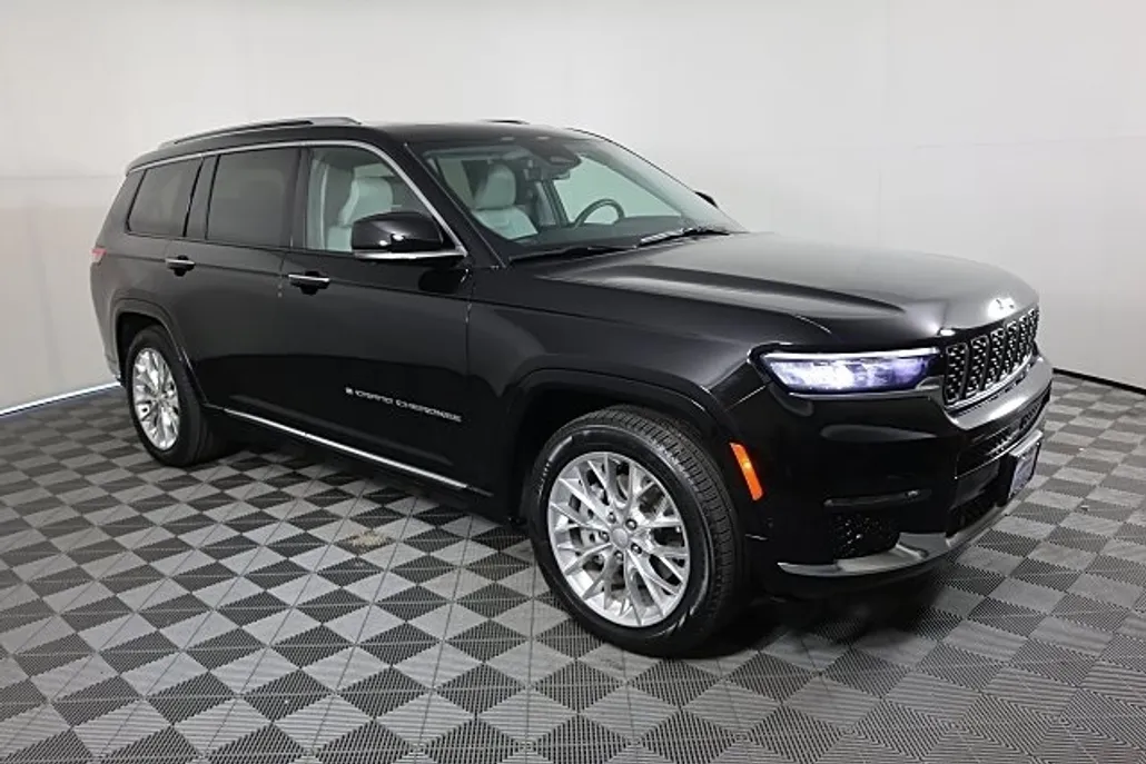 2021 Jeep Grand Cherokee L Summit photo 1