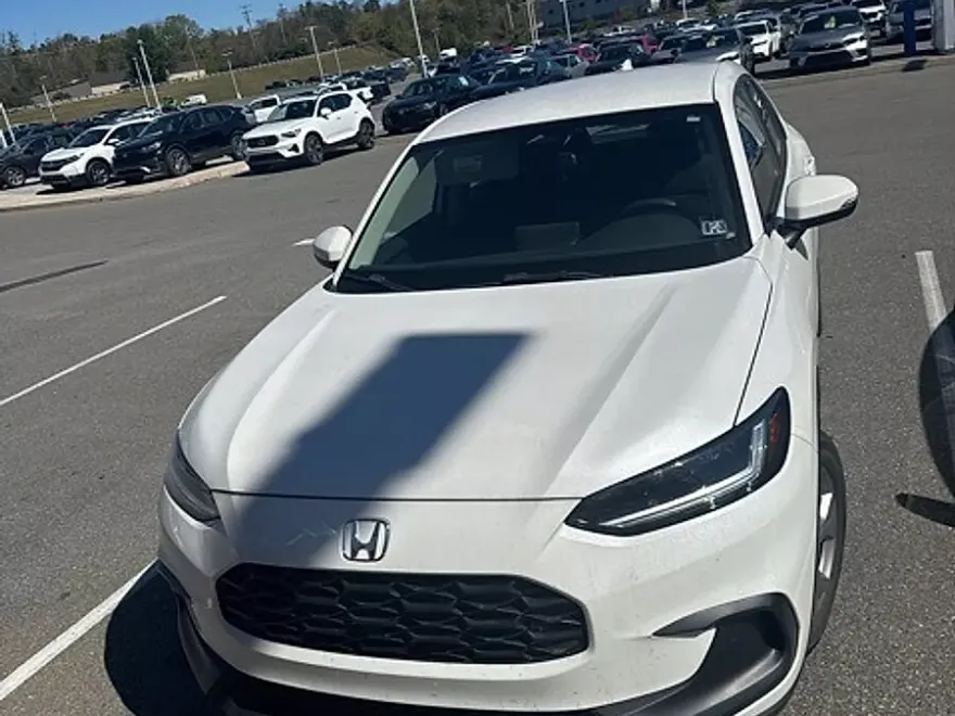 2023 Honda HR-V LX photo 1