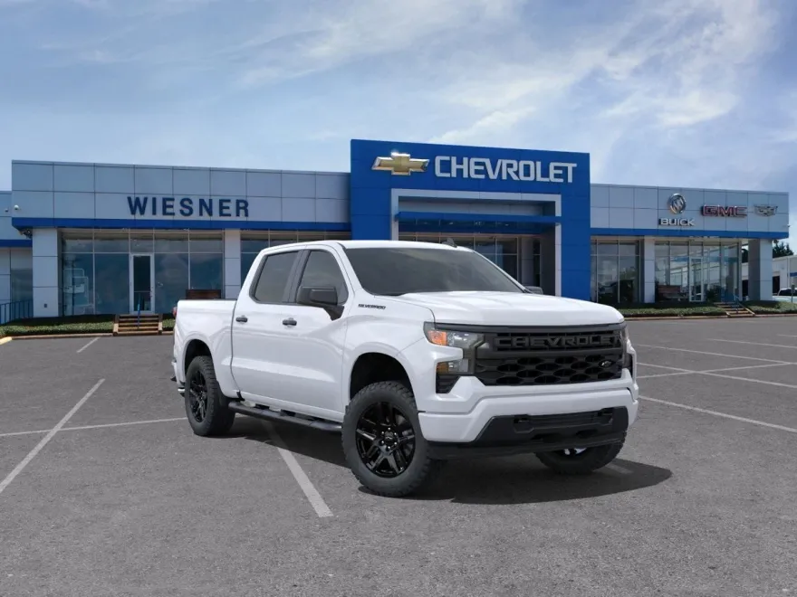 2025 Chevrolet Silverado Custom photo 1