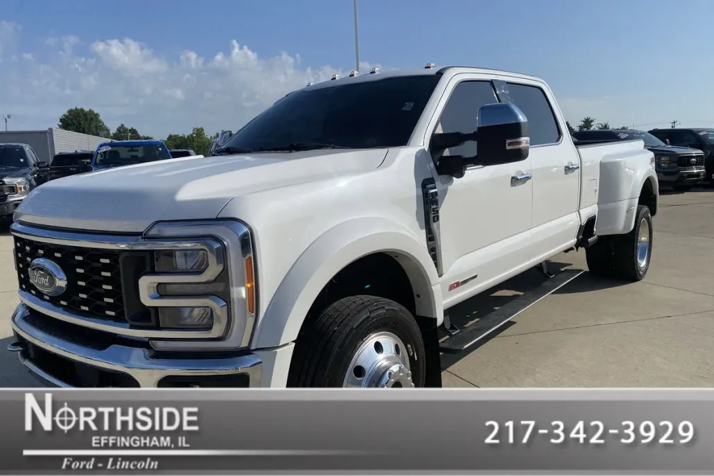 2023 Ford F-450 photo 1