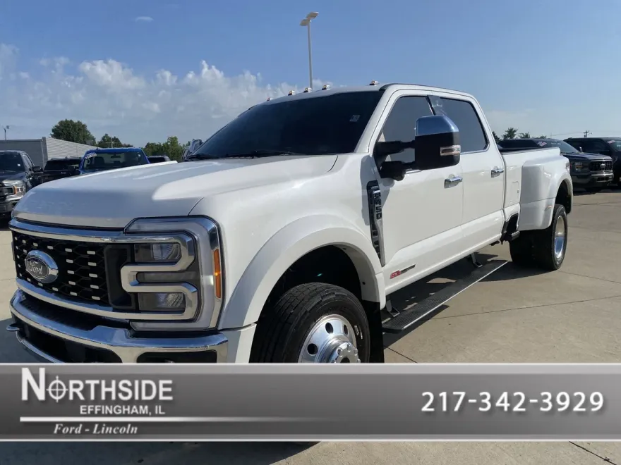 2023 Ford F-450 photo 1