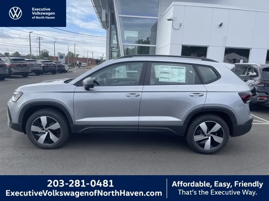 2025 Volkswagen Taos S photo 1