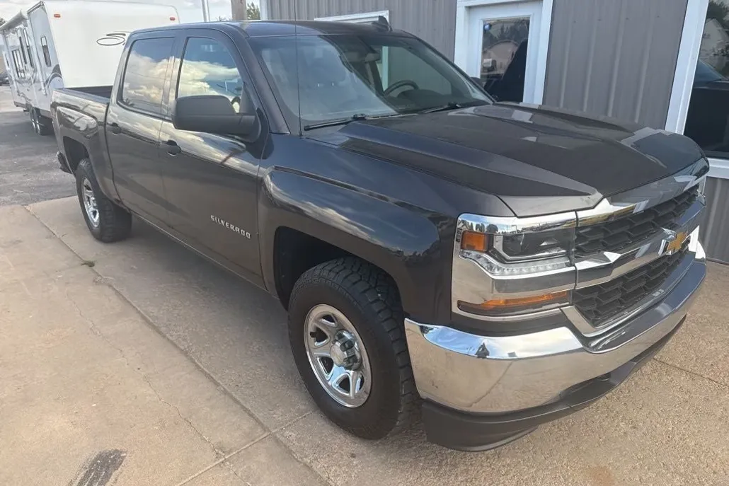 2016 Chevrolet Silverado 1500 photo 1