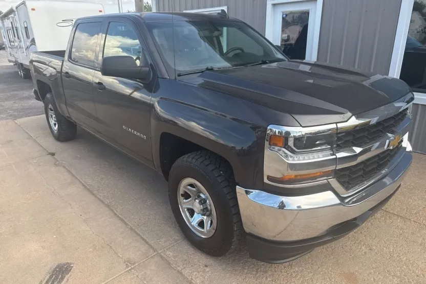 2016 Chevrolet Silverado 1500 photo 1