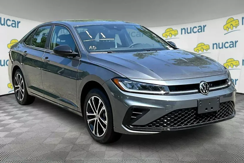2025 Volkswagen Jetta Sport photo 1
