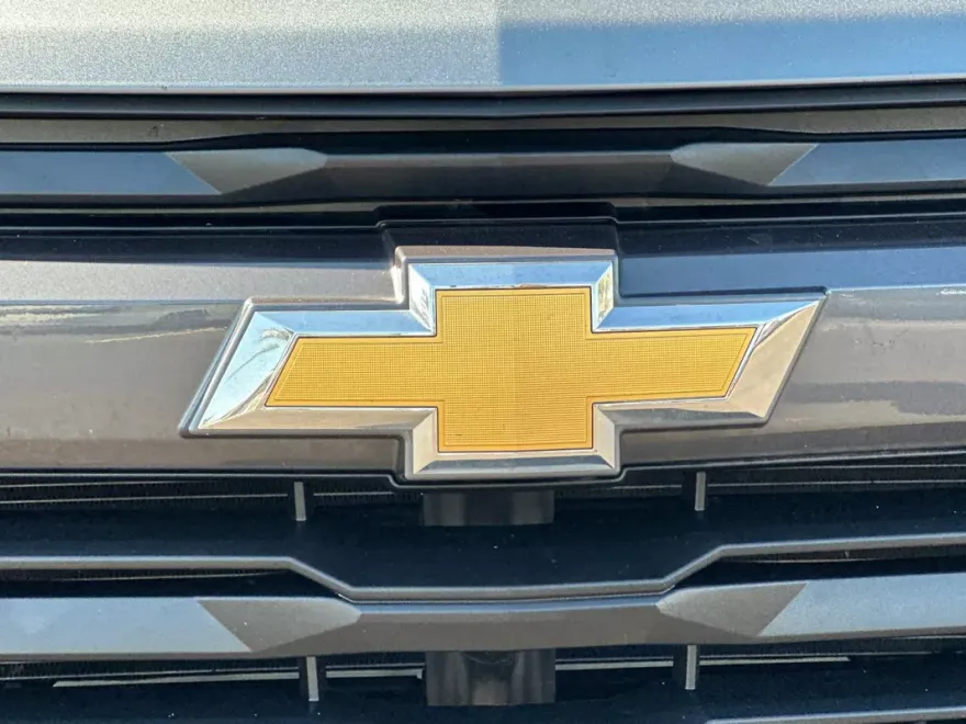 2023 Chevrolet Colorado LT photo 36