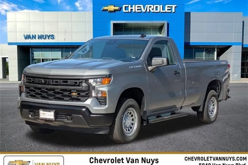 2025 Chevrolet Silverado 1500 photo 1