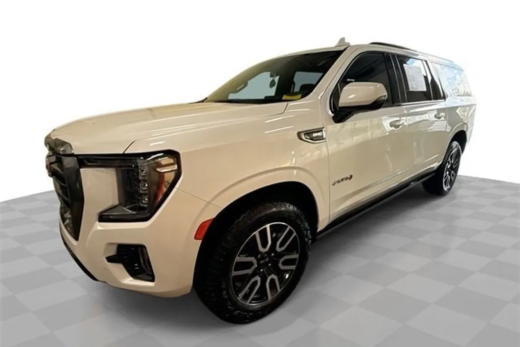 2022 Gmc Yukon XL AT4 photo 1