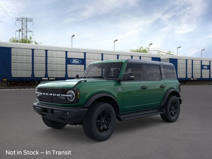 2025 Ford Bronco Outer Banks photo 1