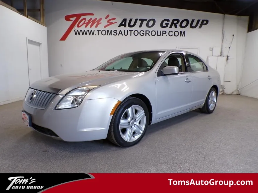 2010 Mercury Milan photo 1