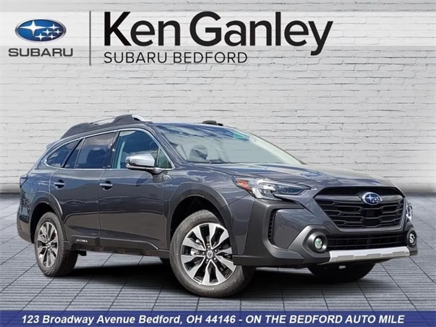 2025 Subaru Outback Touring photo 1