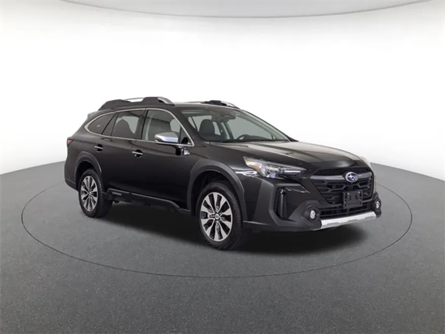 2025 Subaru Outback Touring photo 1