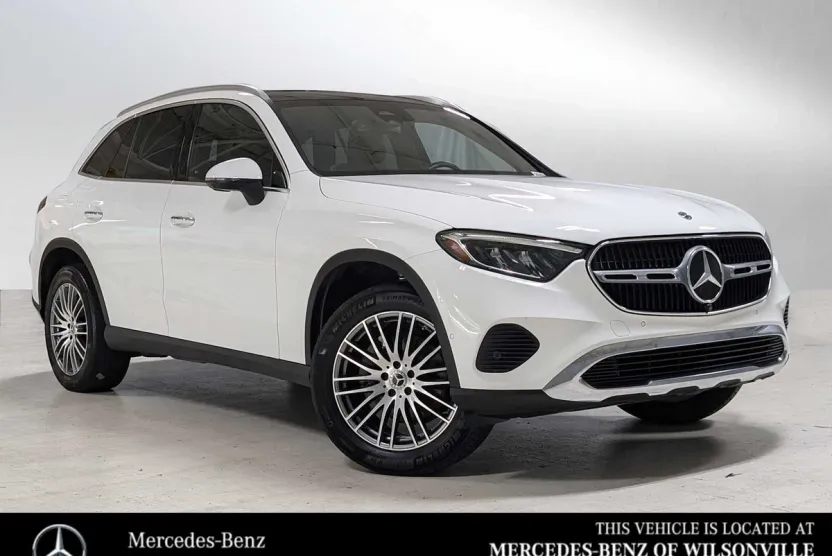 2024 Mercedes Benz GLC 300 photo 1