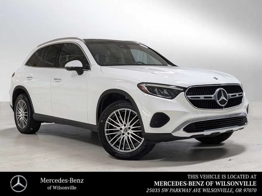 2024 Mercedes Benz GLC 300 photo 1