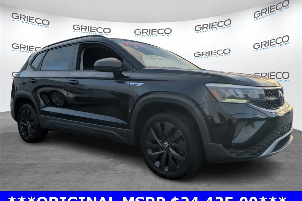 2022 Volkswagen Taos S photo 1