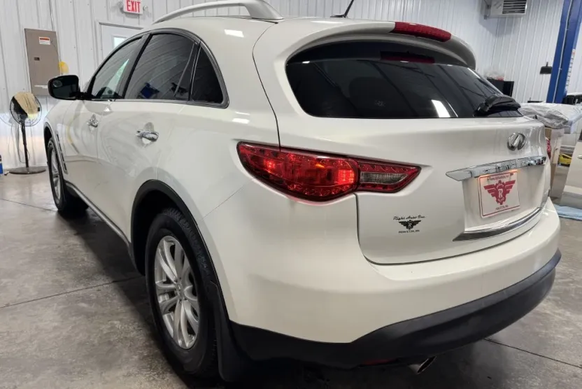 2009 Infiniti FX35 photo 1