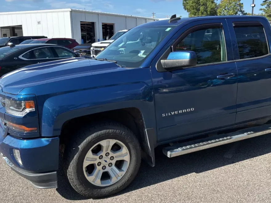 2016 Chevrolet Silverado 1500 photo 1