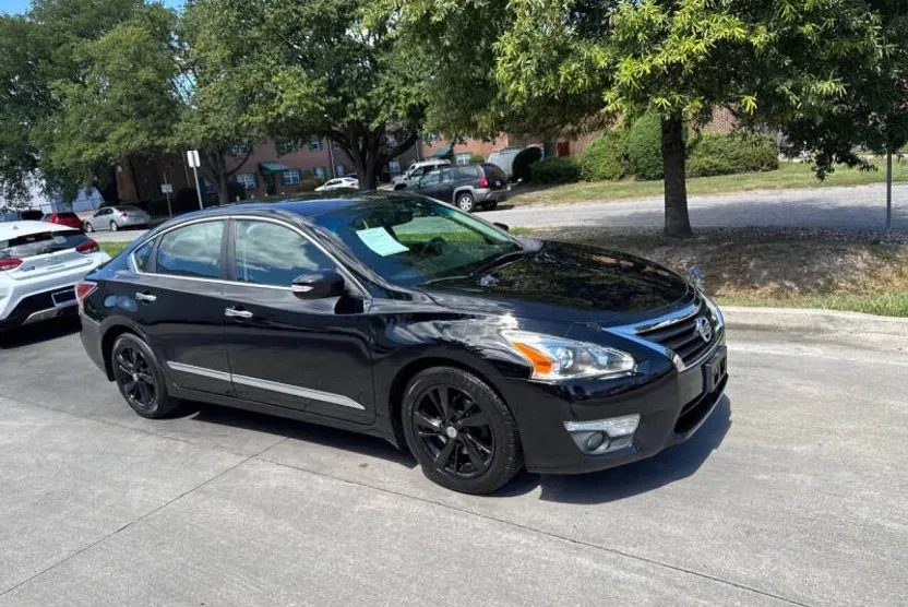 2015 Nissan Altima 2.5 SL photo 1