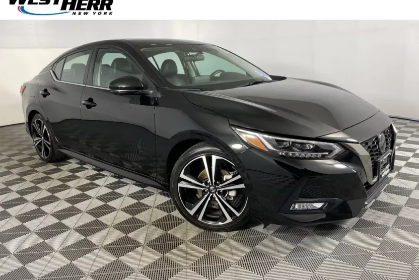 2023 Nissan Sentra SR photo 1