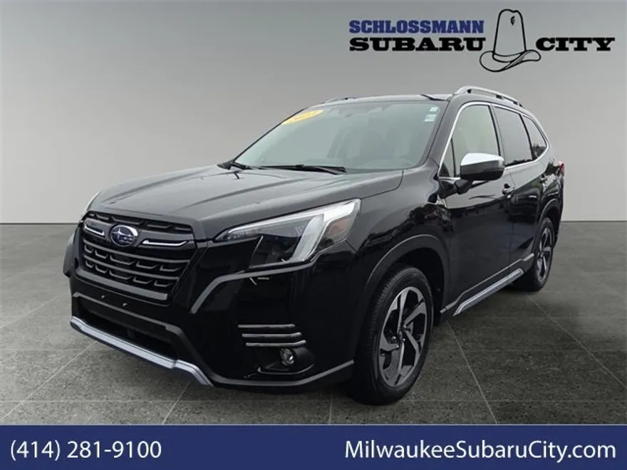 2023 Subaru Forester Touring photo 1