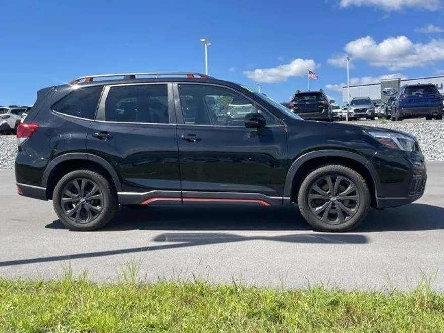 2021 Subaru Forester Sport photo 1