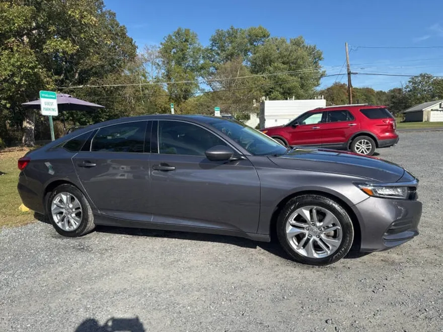 2019 Honda Accord LX photo 1