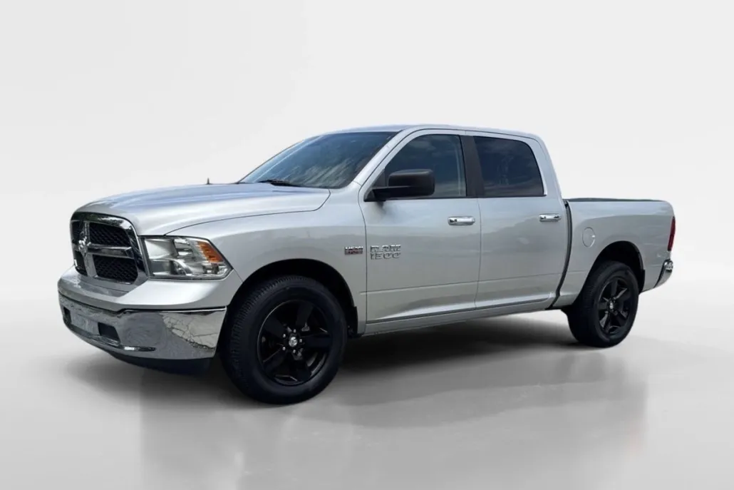 2018 Ram 1500 SLT photo 1