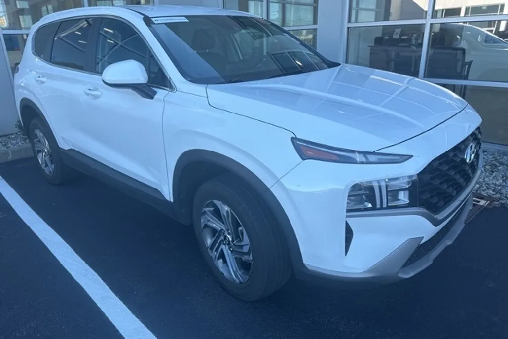 2023 Hyundai Santa Fe SE photo 1