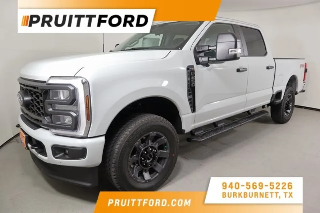 2025 Ford F-250 XL photo 1