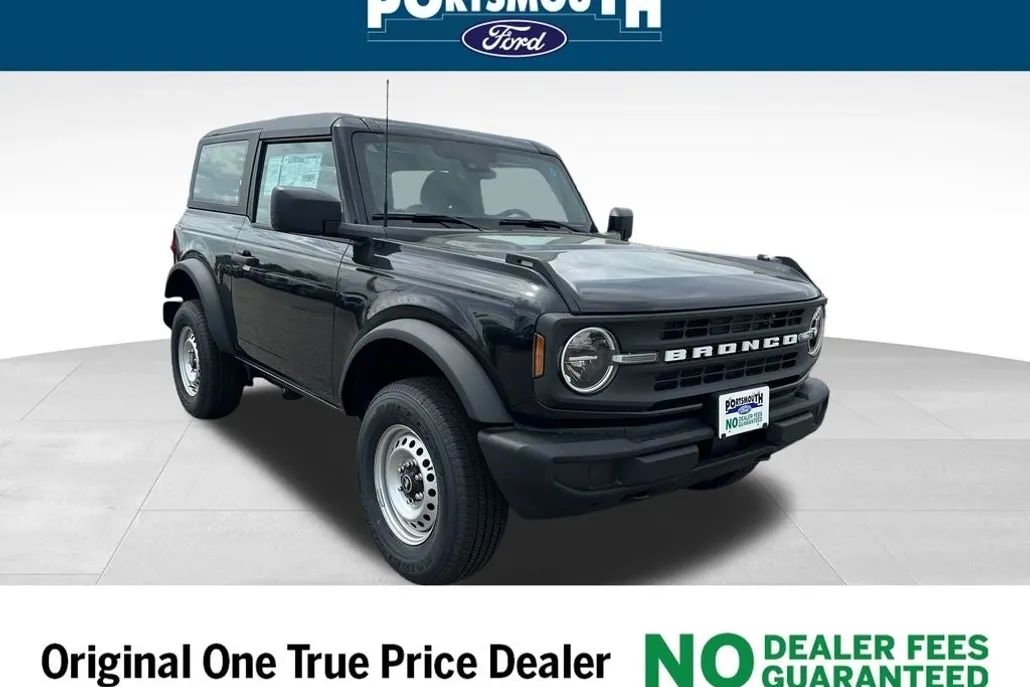2025 Ford Bronco Base photo 1