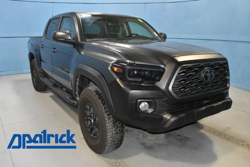 2022 Toyota Tacoma SR5 Double Cab photo 1