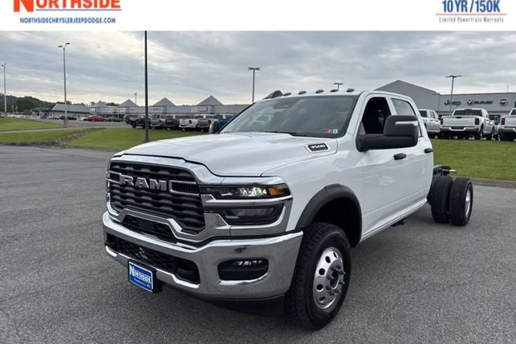 2025 Ram 3500 Tradesman photo 1
