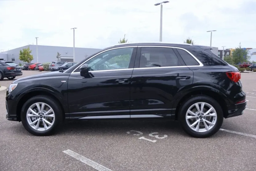 2025 Audi Q3 Premium S line photo 1